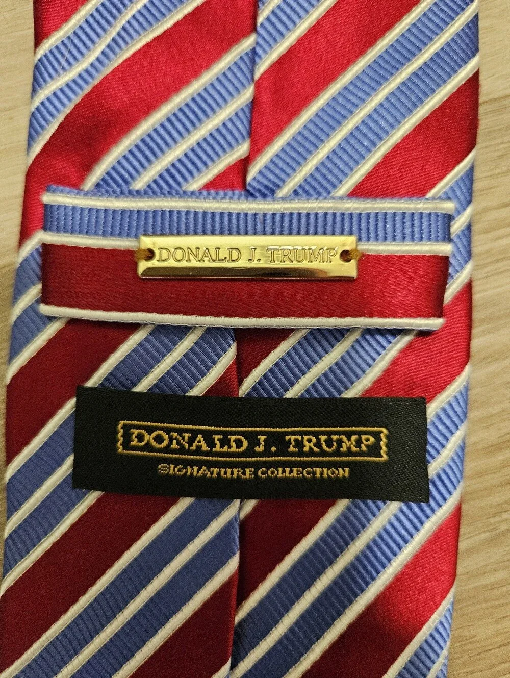 Donald J. Trump Signature Collection Silk Tie Red Blue Striped Hand Made